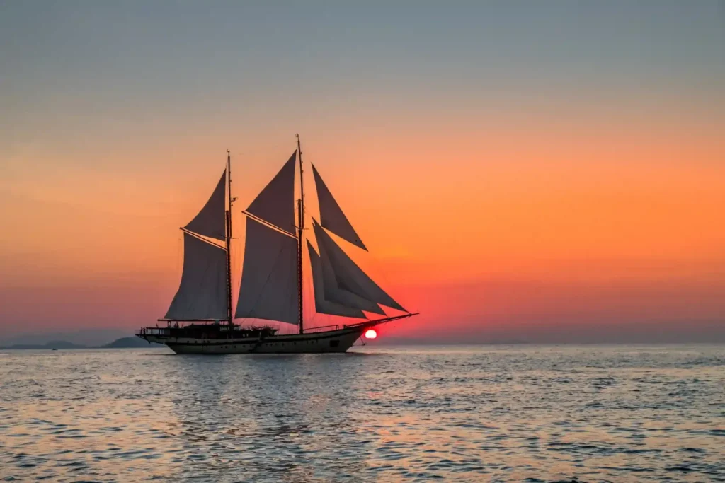 Luxury Yacht Charter in Indonesia | Komodo Luxury | Juara Holding Group