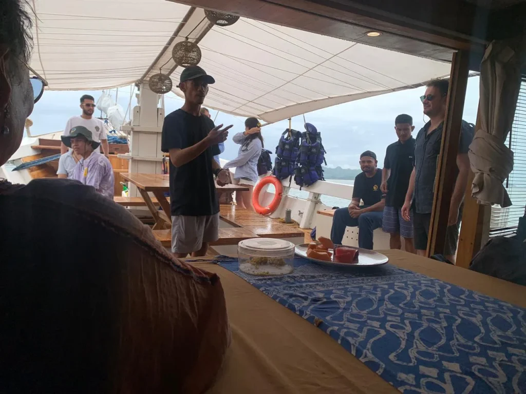 Andro Tour Guide Labuan Bajo | Juara Holding Group