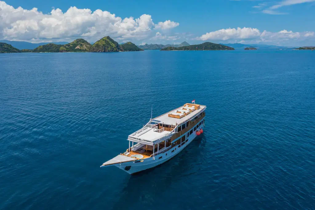 Malca Voyages | Komodo Island Tour | Juara Holding Group